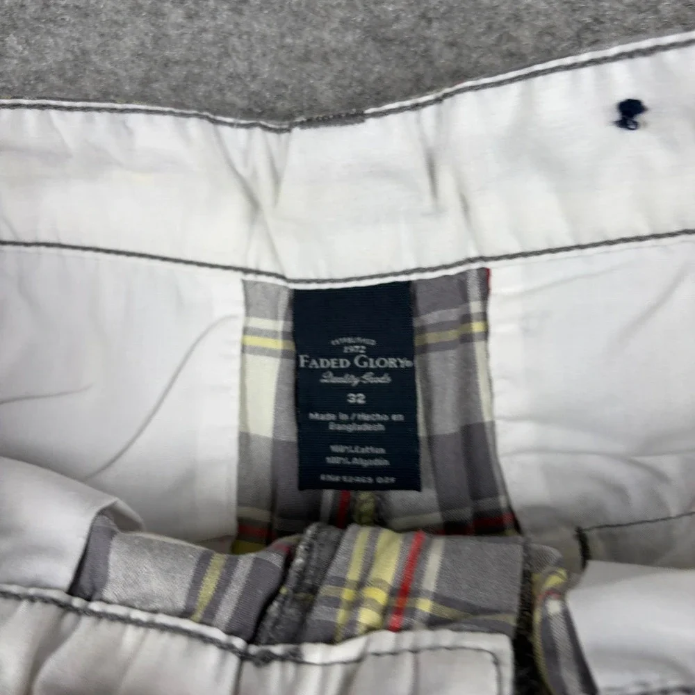 Y2K Faded Glory Plaid Shorts Mens 32 Gray Yellow Tartan Casual Summer Flat Front
